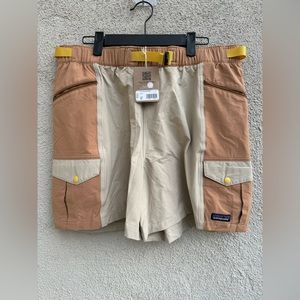 Patagonia Women’s Large Outdoor Everyday Shorts
